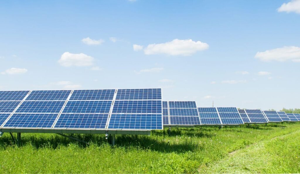 The Ultimate Guide to Solar Panels From Basics to Installation Solar-Panel-Farm